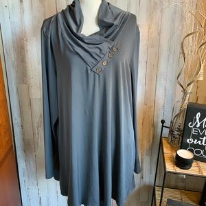 Azalea stretchy long sleeve top. Size 3XL